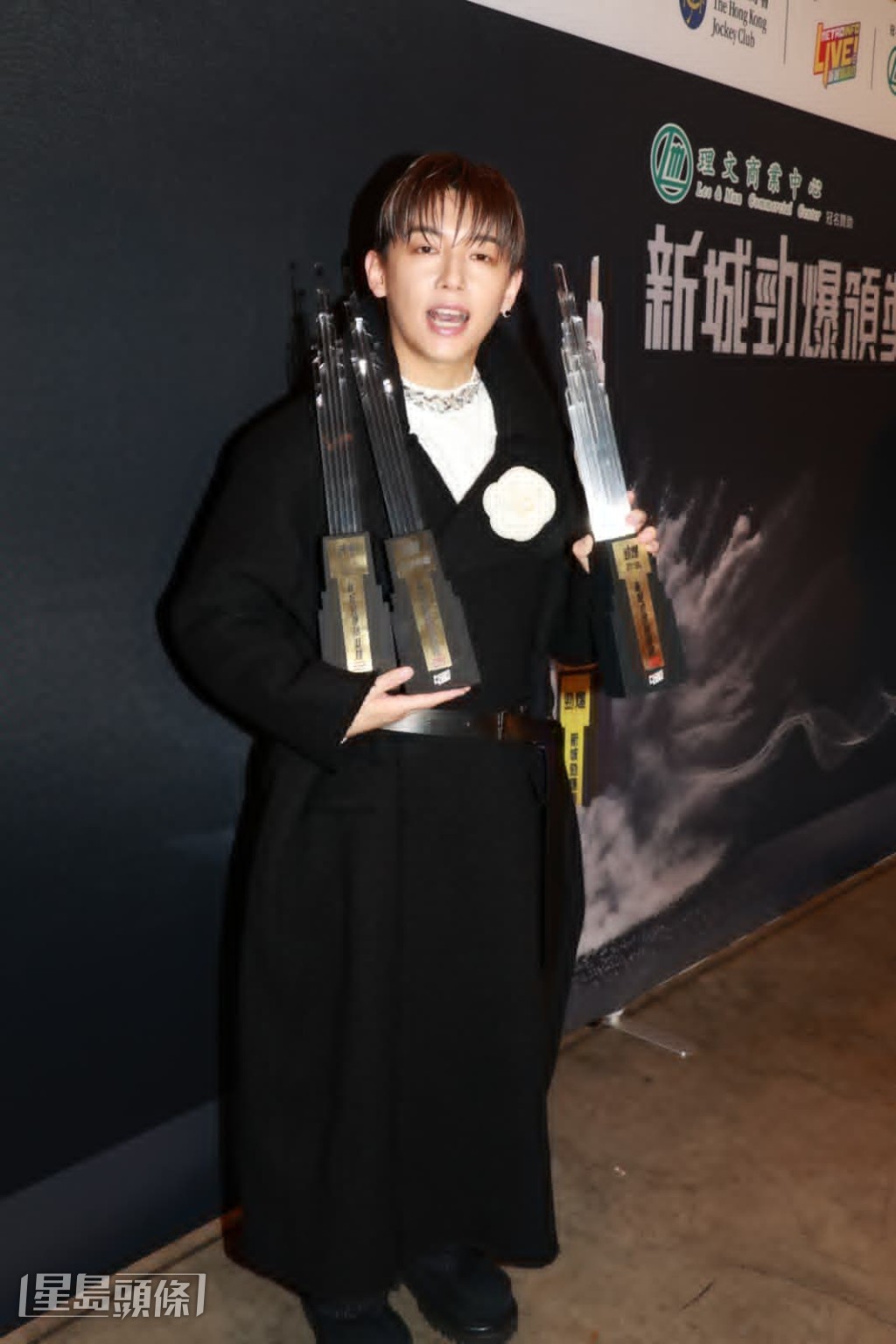 最開心獲專輯獎，代表了團隊的成就。