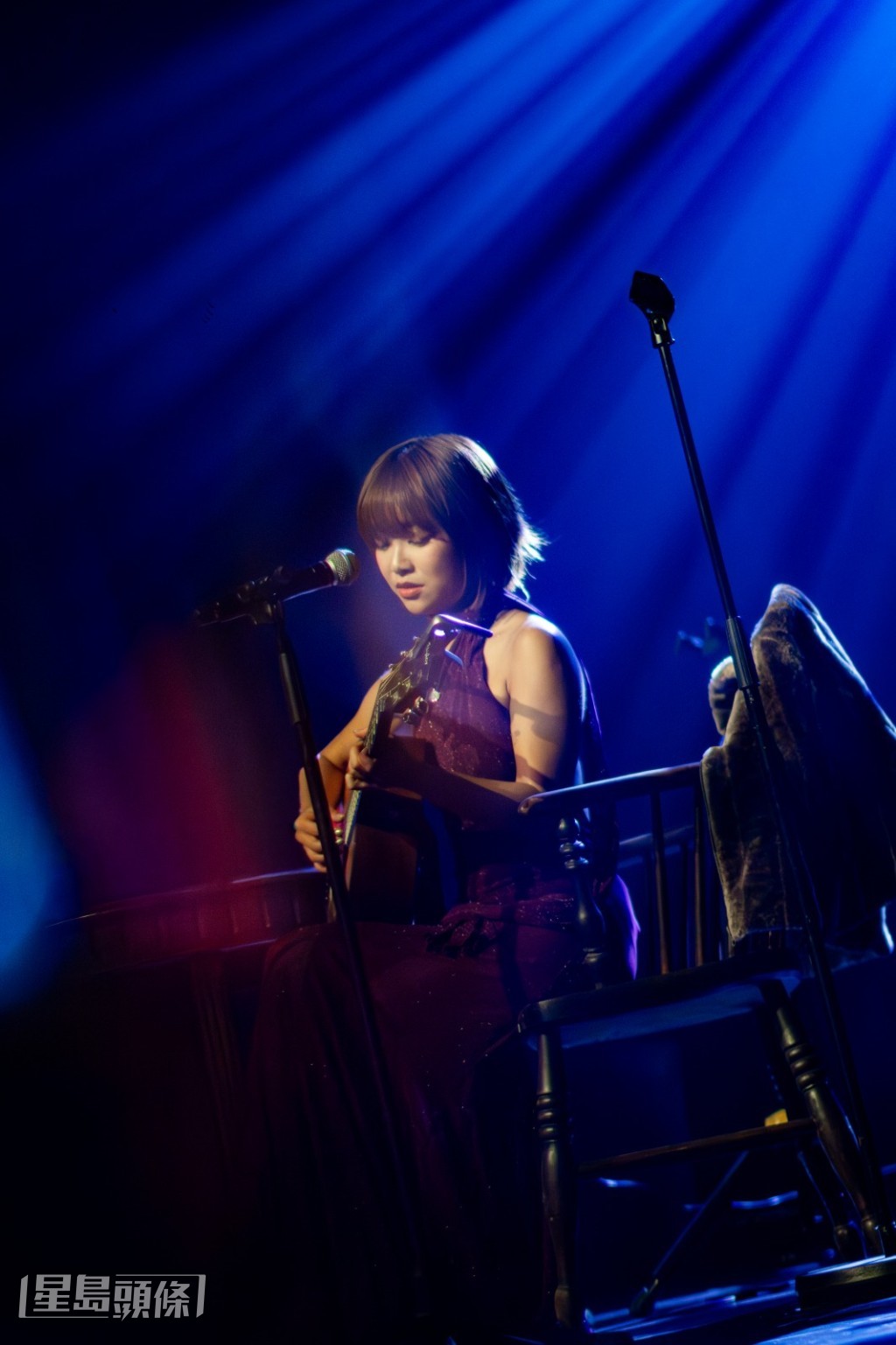 moon tang以獨特創作才華與深具感染力聲線見稱，昨晚將廣受好評的「25+1」演唱會帶到英國倫敦指標性文化藝術場館EartH。