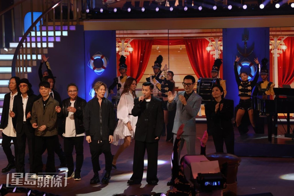 於是吃止痛藥、中藥湯包和日本的感冒沖劑，在三管齊下後成功開聲及止咳。