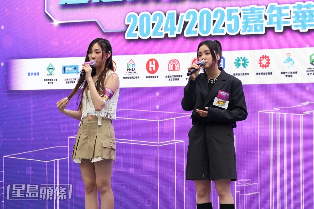 Chantel、Yumi一同合唱。