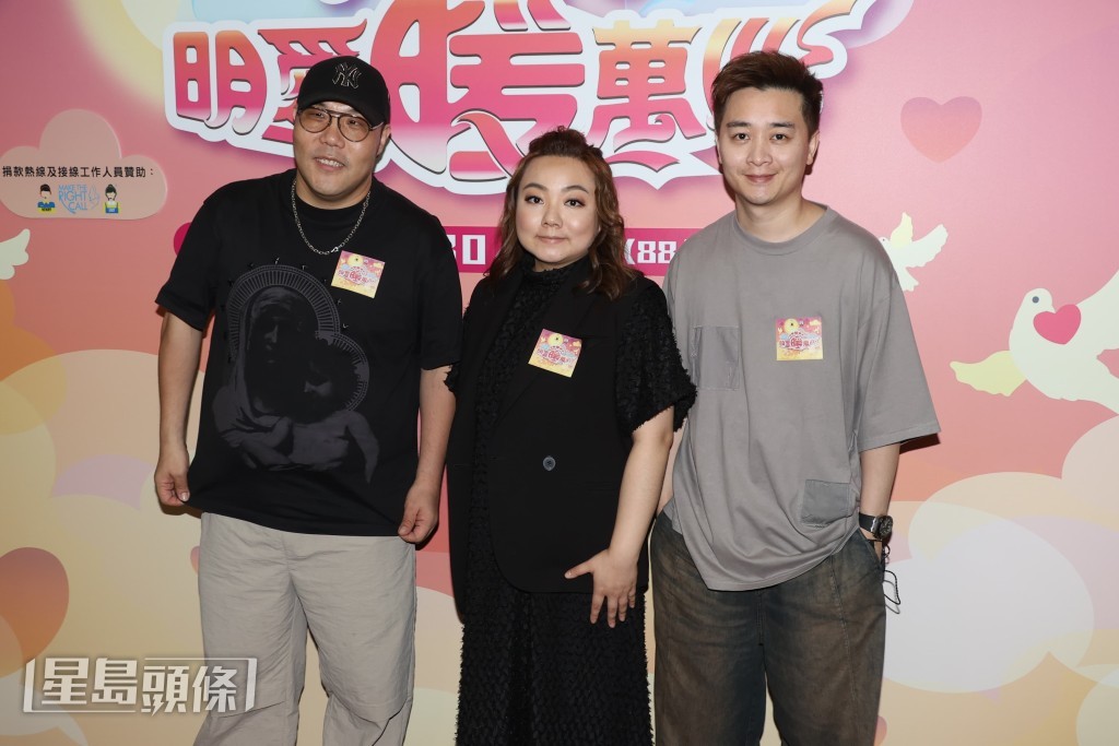 輝智將於演出當晚與布志綸合唱。 輝智將於演出當晚與布志綸合唱。
