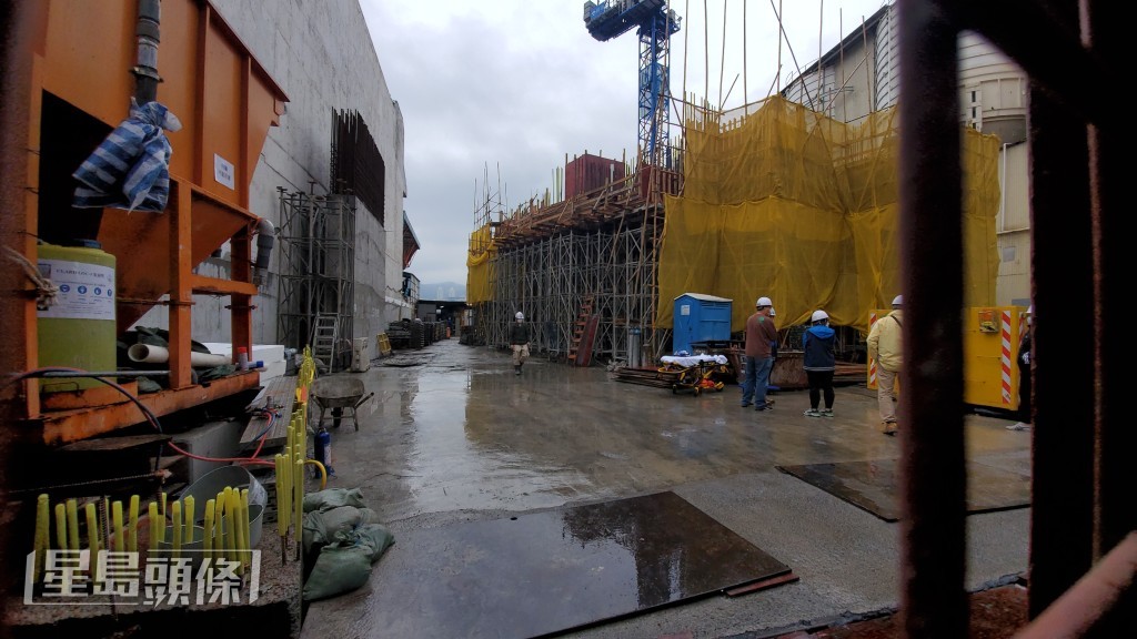 精進建築工程公司被除牌涉及去年油塘建築地盤工字鐵塌下致命事故。資料圖片 精進建築工程公司被除牌涉及去年油塘建築地盤工字鐵塌下致命事故。資料圖片