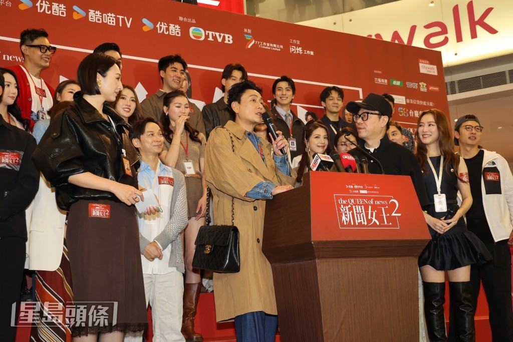 黃宗澤坦言拍劇時出動私伙古董手袋及太陽眼鏡。