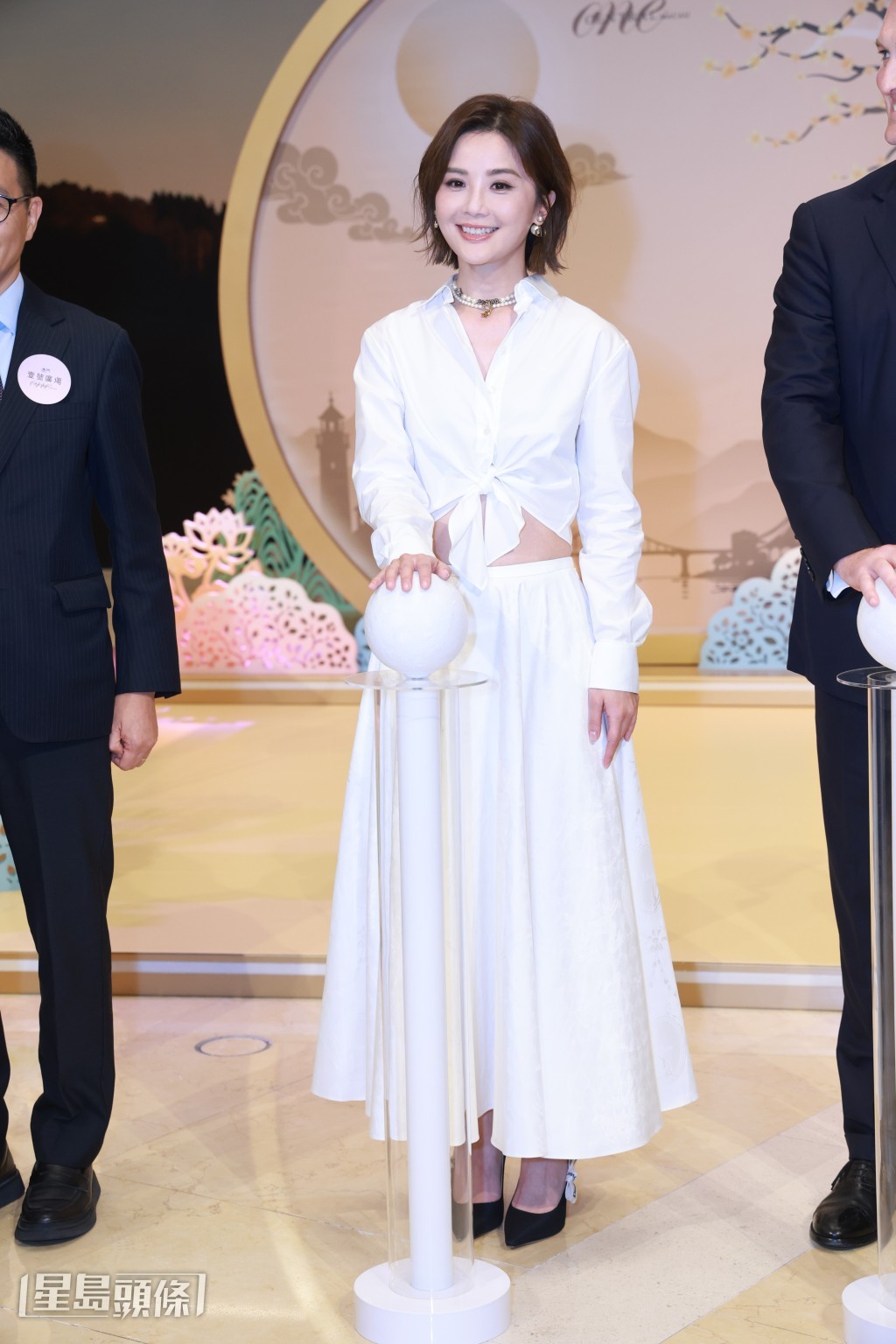 阿Sa到澳門壹號廣場為「月映雅園」互動藝術體驗擔任揭幕嘉賓。 阿Sa到澳門壹號廣場為「月映雅園」互動藝術體驗擔任揭幕嘉賓。