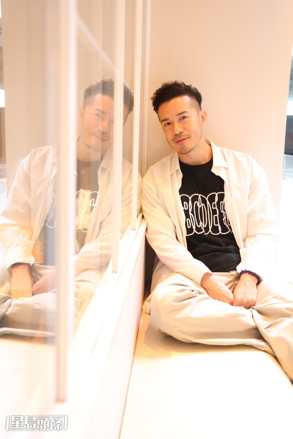 離開TVB在圈中打滾令沈震軒的路變得迂迴,沈震軒承認所走的路多了。 離開TVB在圈中打滾令沈震軒的路變得迂迴,沈震軒承認所走的路多了。