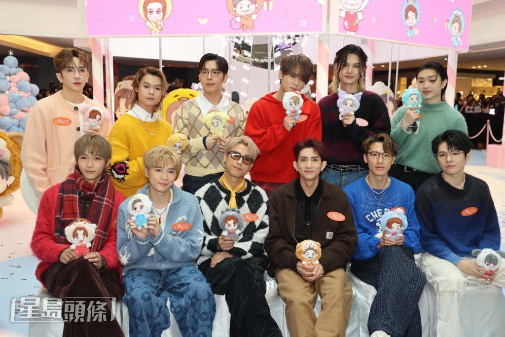 對於傳出花姐打造7人男團，MIRROR笑言多一隊唔夠，要10隊。