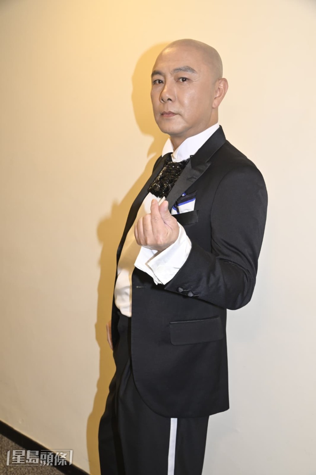 問到張衞健會否開個人演唱會,他坦言自己較多專注在拍劇上,未必會開演唱會。 問到張衞健會否開個人演唱會,他坦言自己較多專注在拍劇上,未必會開演唱會。