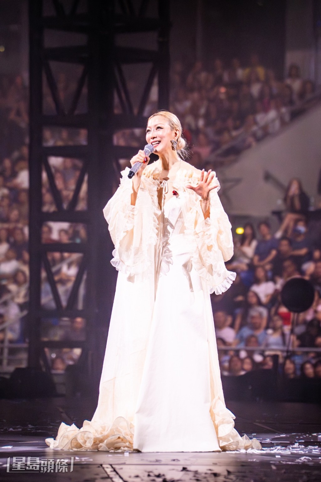 相隔10年再到馬來西亞開演唱會。 相隔10年再到馬來西亞開演唱會。