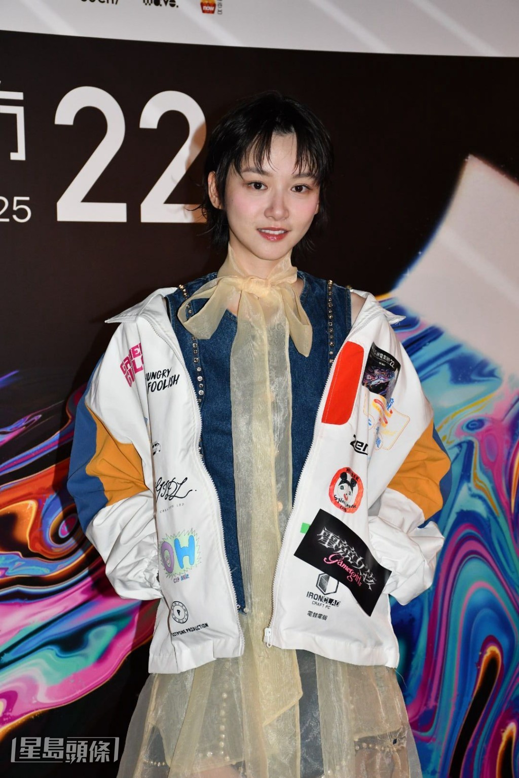 笑言為了打機要努力賺錢。 笑言為了打機要努力賺錢。