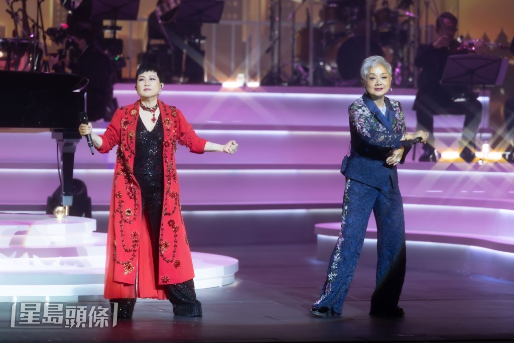 今次演唱會,葉麗儀專程由外國回香港準備,前後都有幾星期時間逗留在香港。 今次演唱會,葉麗儀專程由外國回香港準備,前後都有幾星期時間逗留在香港。