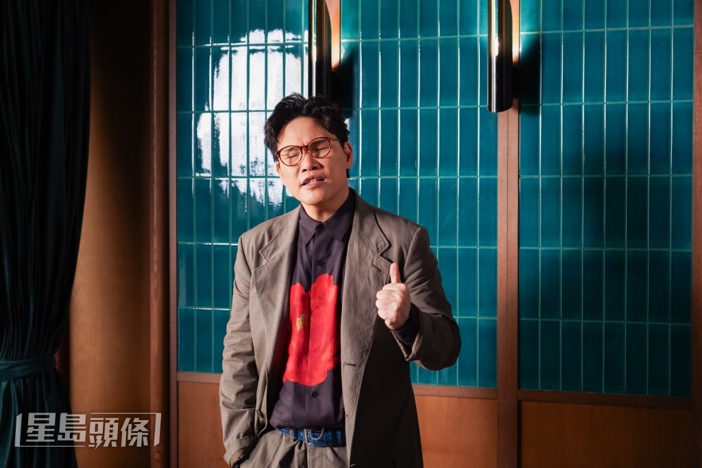 阿公肉緊拍MV。