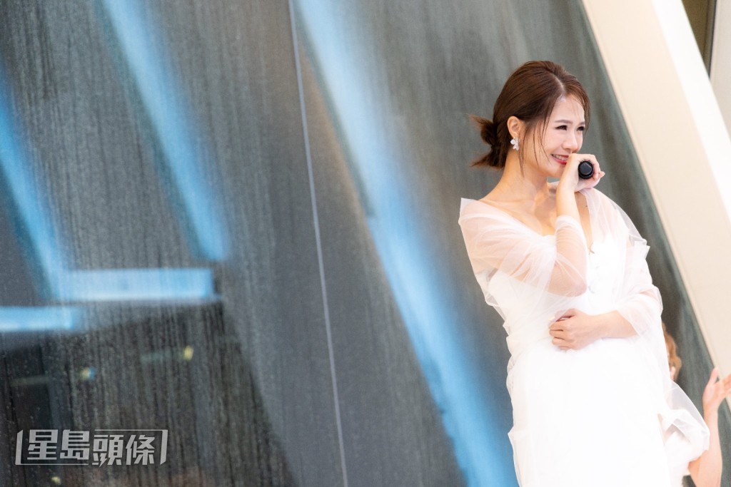 各女神都被求愛勇者的告白感動不已。