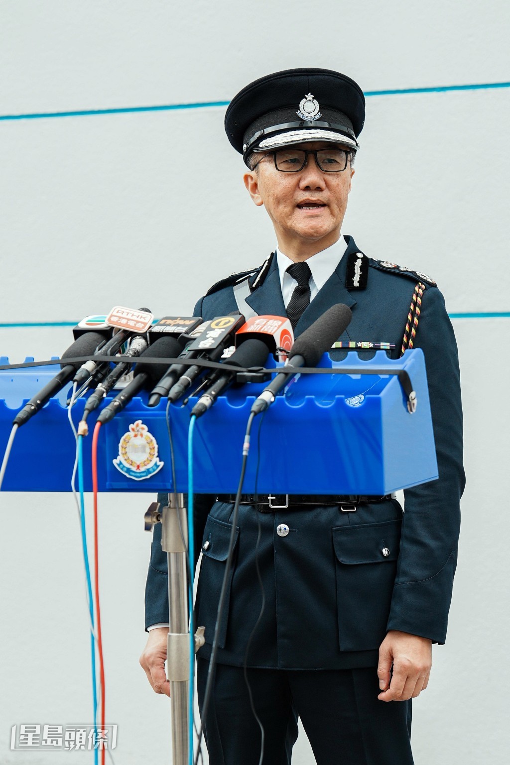 警务处处长萧泽颐见传媒。