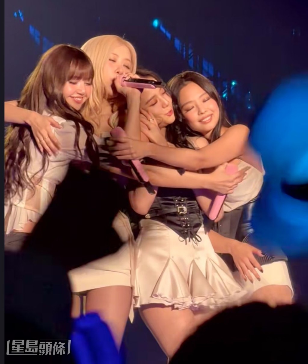  BLACKPINK在世巡尾場表現激動，引發粉絲揣測BLACKPINK是否今年與所屬YG娛樂的團體合約期滿後不續約