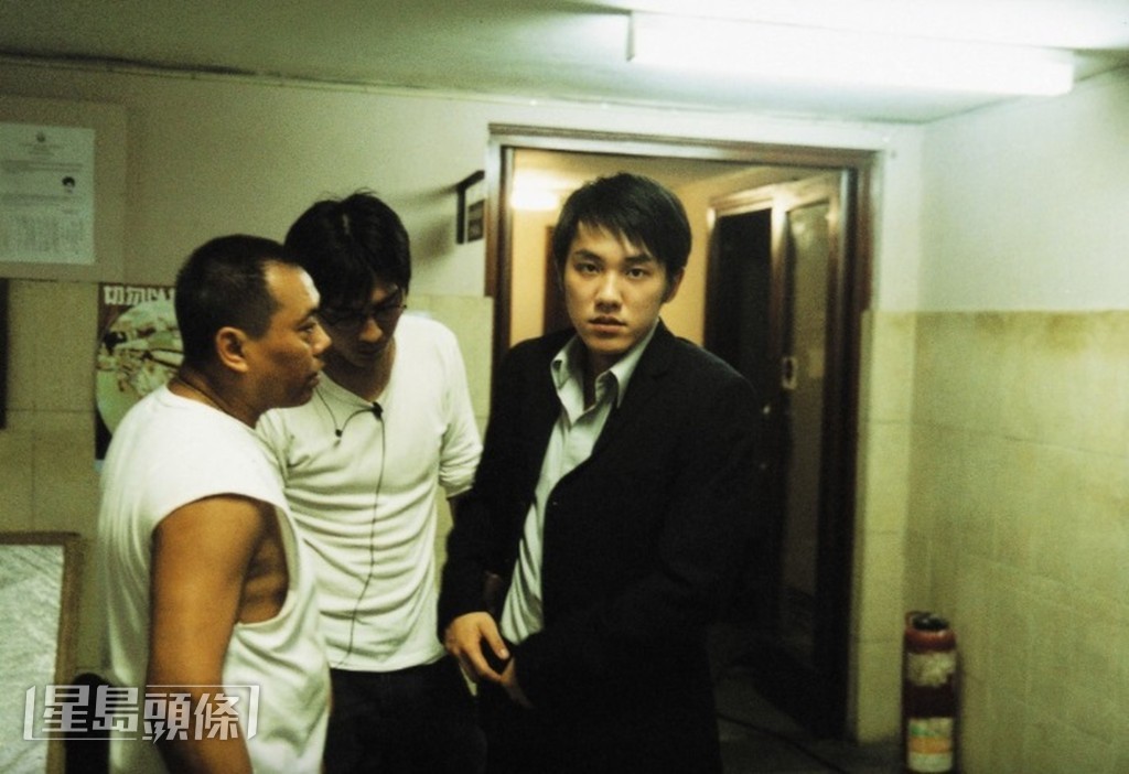 阿康初出道時曾簽過劉德華，更有份演出《無間道II》。
