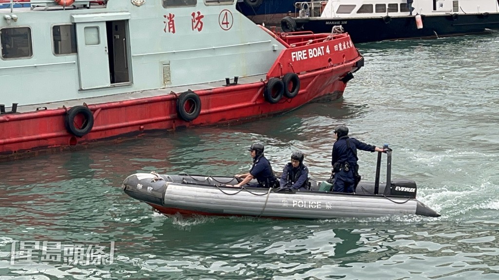 水警到場搜救。楊偉亨攝