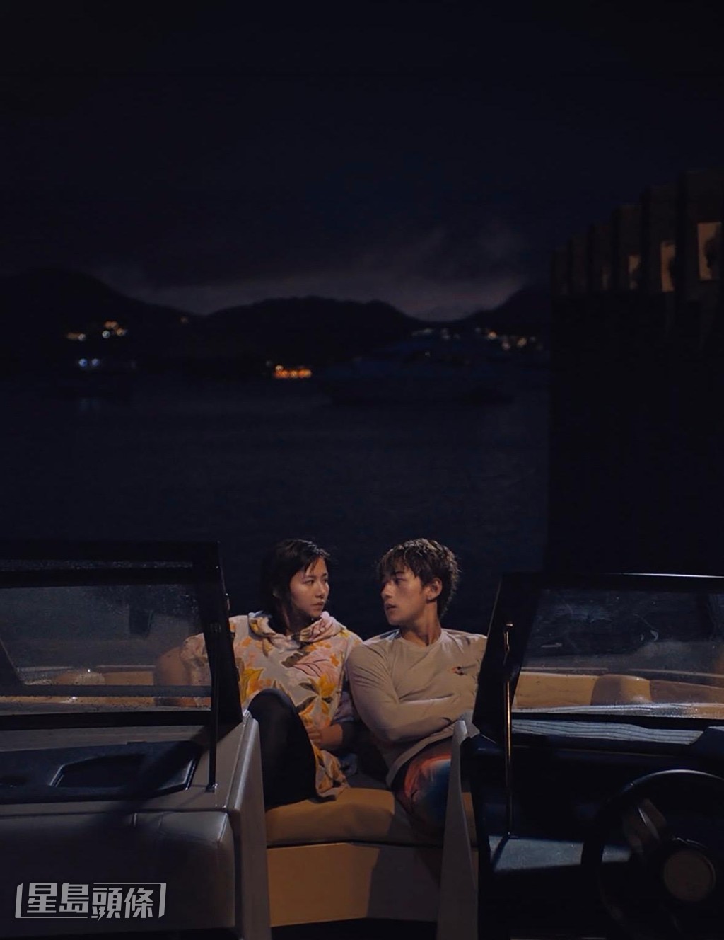 Jeffrey《浪花男女》角色,為博流量公審別人,後來良心發現而挺身而出,同Renci擦出愛火花。 Jeffrey《浪花男女》角色,為博流量公審別人,後來良心發現而挺身而出,同Renci擦出愛火花。