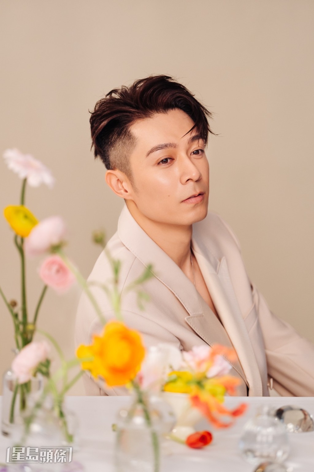 又表示選址於啓德體藝館，也是與團隊一起挑選。