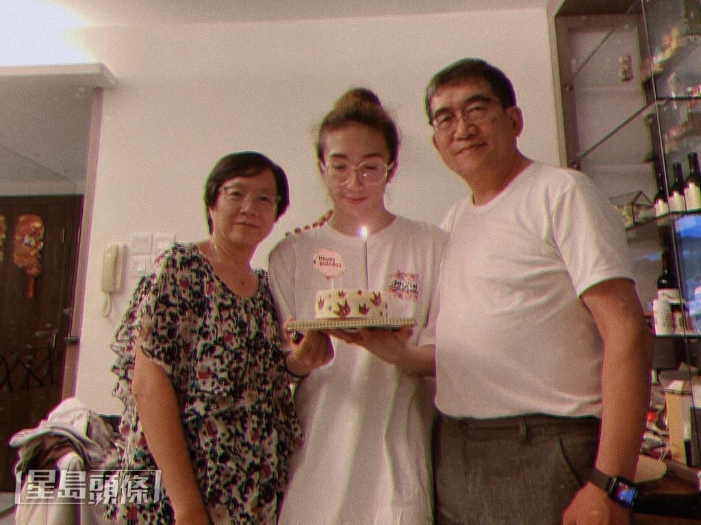 雙親盼在明年一月展開的嶄新治療中，阿MO的身心能有更多的進展。