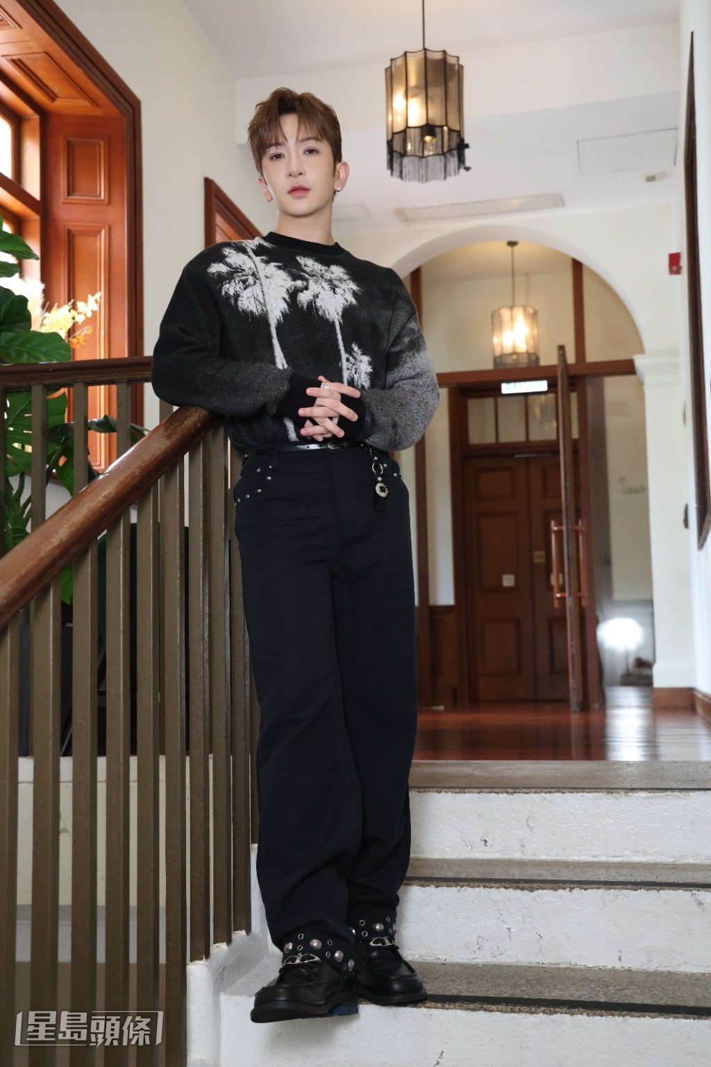 Lo感激很多揚言會「全勤」睇足4場演唱會的神徒,預告會送上專屬厚禮。 Lo感激很多揚言會「全勤」睇足4場演唱會的神徒,預告會送上專屬厚禮。