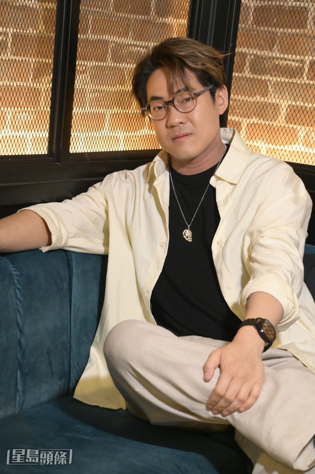 羅啟豪入行前從事專業平面設計師。 羅啟豪入行前從事專業平面設計師。