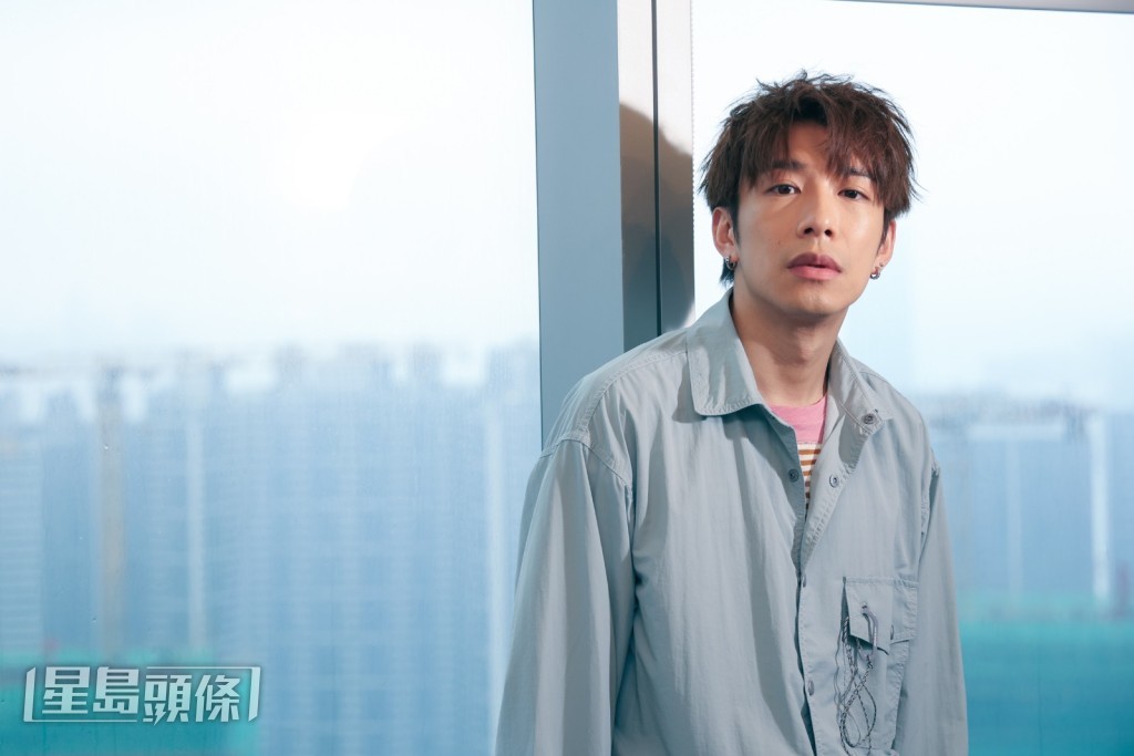 為了權衡粉絲間的得失，嘉豪表示事前也有和大家講述這次計劃的想法，形容是香港樂壇史無前例的做法，得到歌迷的支持和接受。