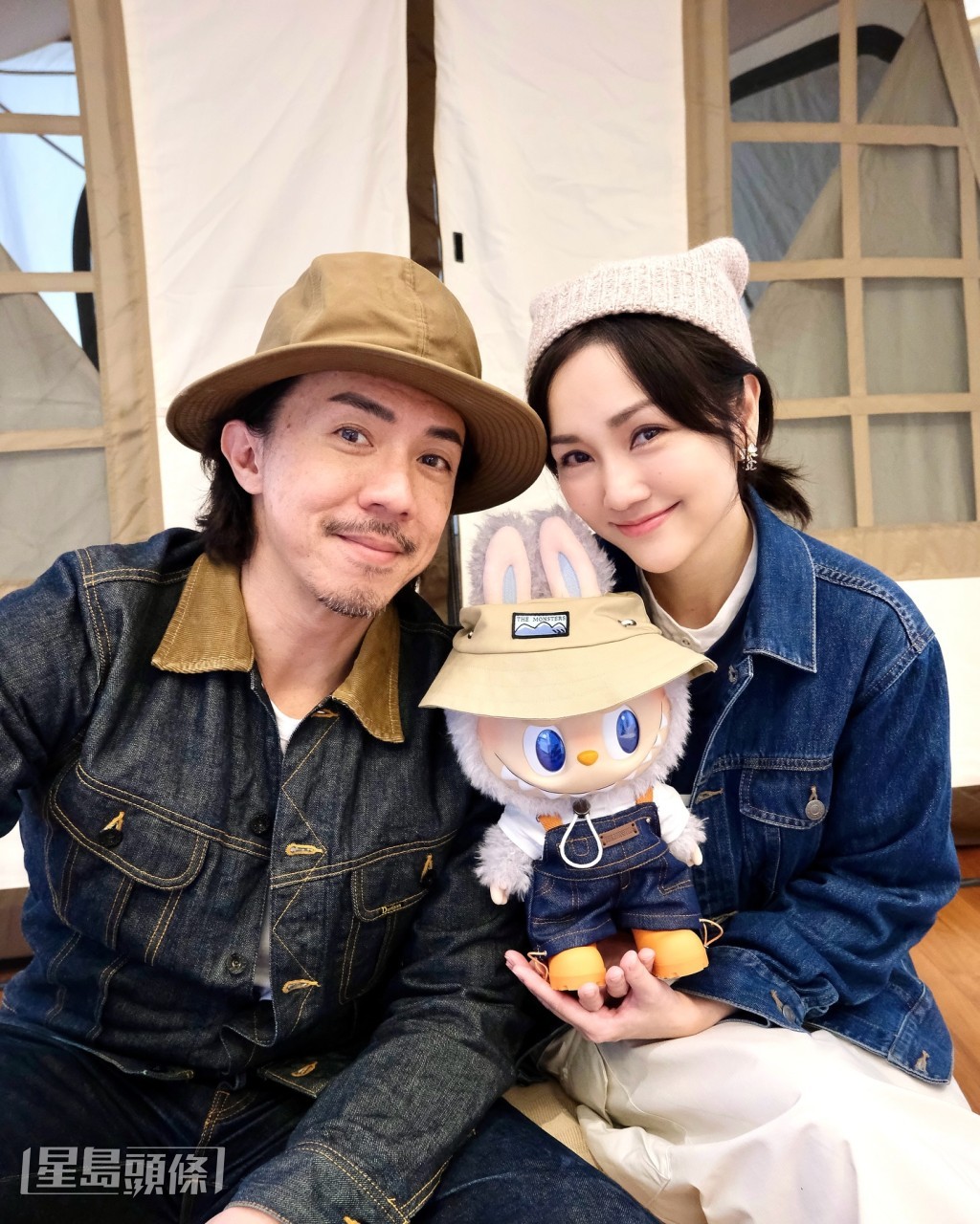 谢安琪送咗Labubu公仔畀张继聪做情人节礼物,话个公仔好似他戴牛仔帽同衫。 谢安琪送咗Labubu公仔畀张继聪做情人节礼物,话个公仔好似他戴牛仔帽同衫。