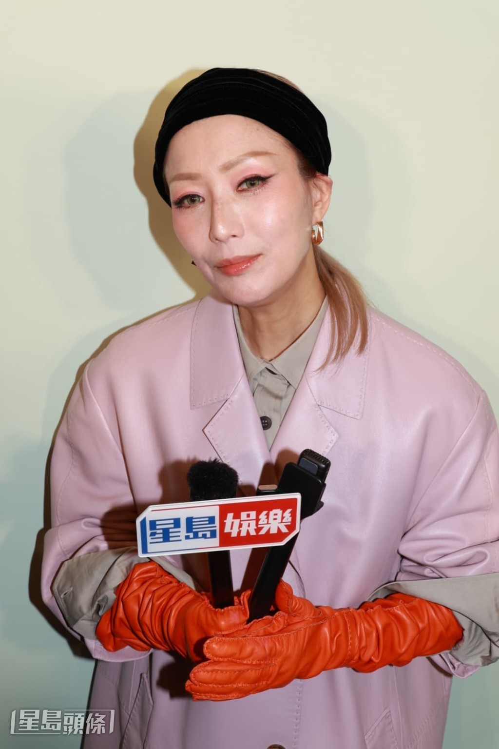 Sammi表示，今年自己的工作已經排得很滿，農曆新年要跟電影公司斟酌放幾天假去旅行