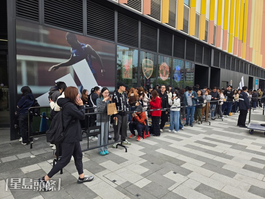 BLACKPINK官方快閃店登陸啟德。 BLACKPINK官方快閃店登陸啟德。