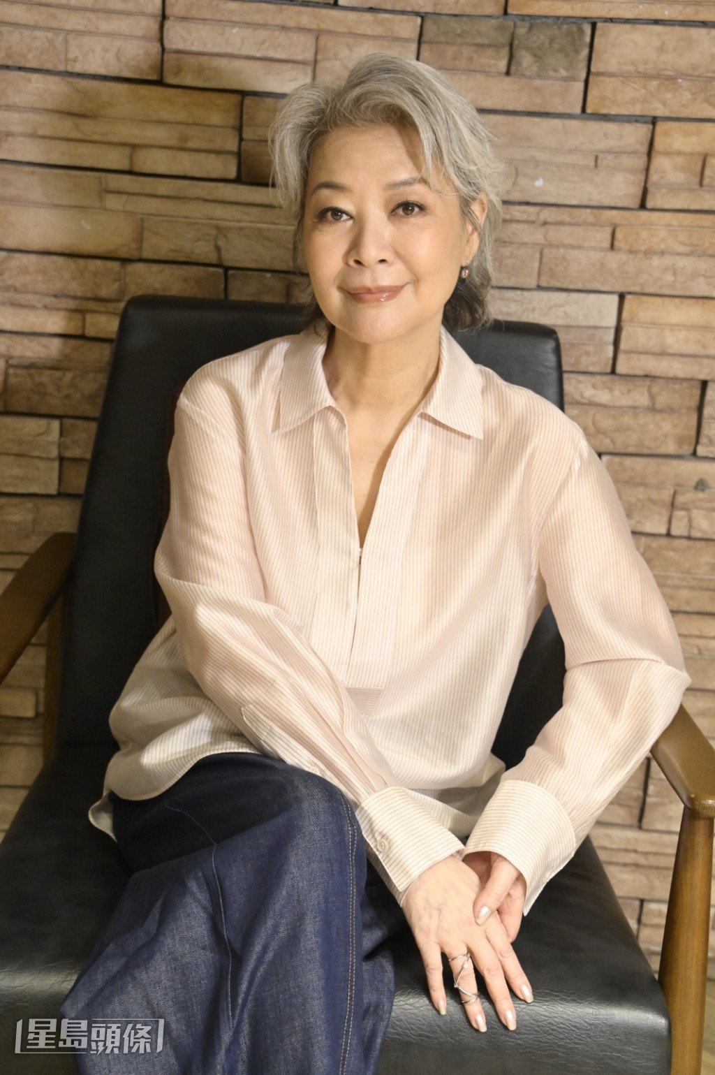 金燕玲坦言不能為婚姻失去自我,否則失去婚姻時就會變成一無所有。 金燕玲坦言不能為婚姻失去自我,否則失去婚姻時就會變成一無所有。