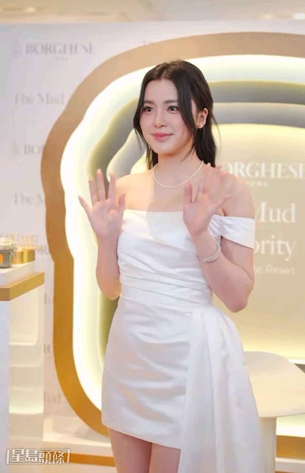 快將20歲的Chantel自覺今後衣着可以多一點點性感成熟。 快將20歲的Chantel自覺今後衣着可以多一點點性感成熟。