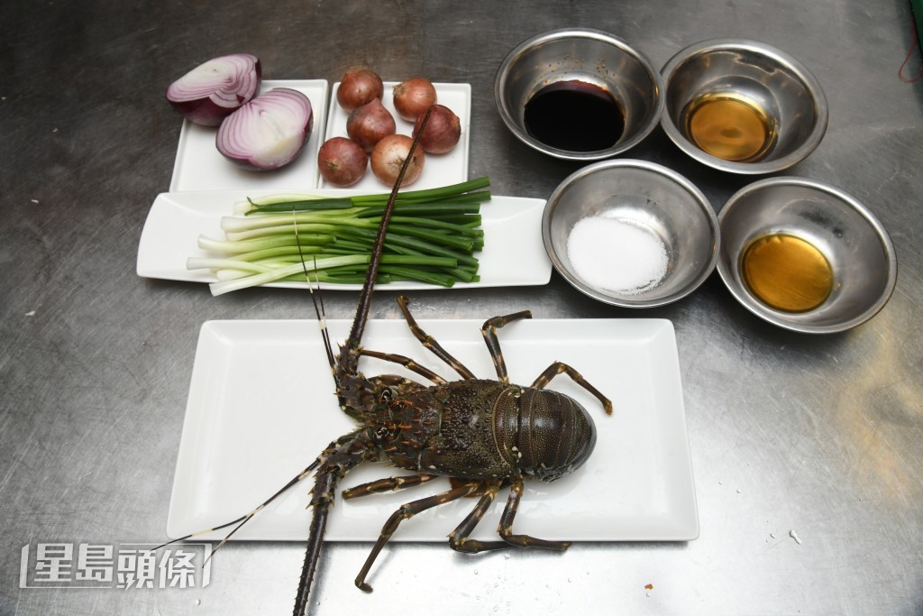 三葱爆龍蝦材料