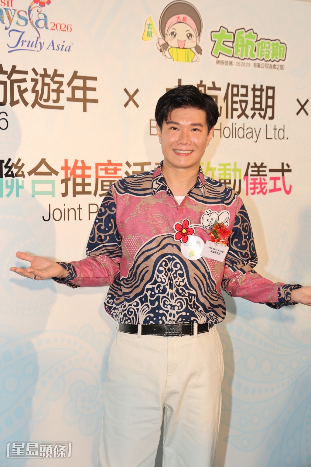 張與辰被指是TVB眾多歌手中的「金蛋」，他笑言沒計算收入。