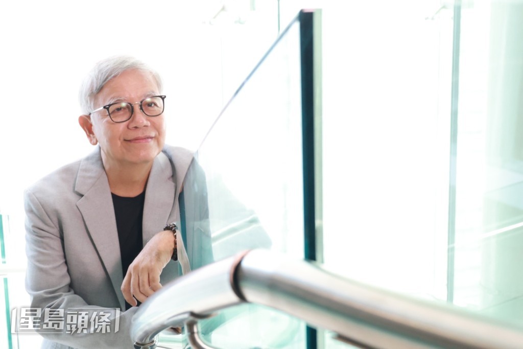 田啟文直言現今新一代相對機會較少，因為拍戲的空間也變小。