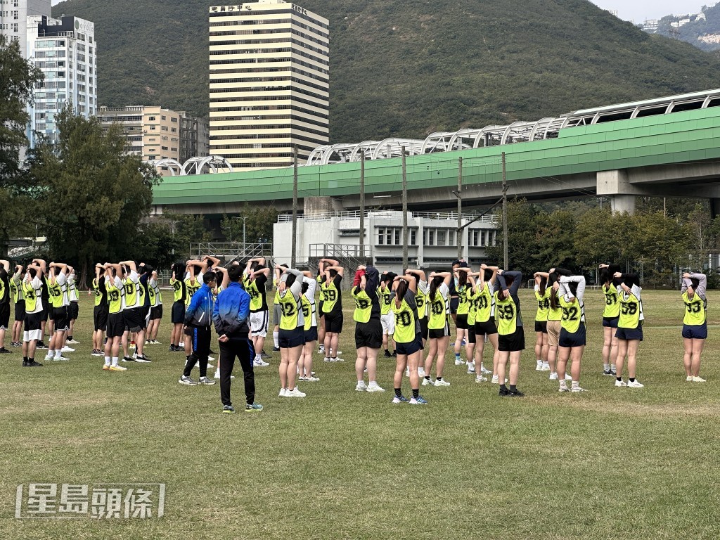參加者即場考體能測試。梁國峰攝 參加者即場考體能測試。梁國峰攝