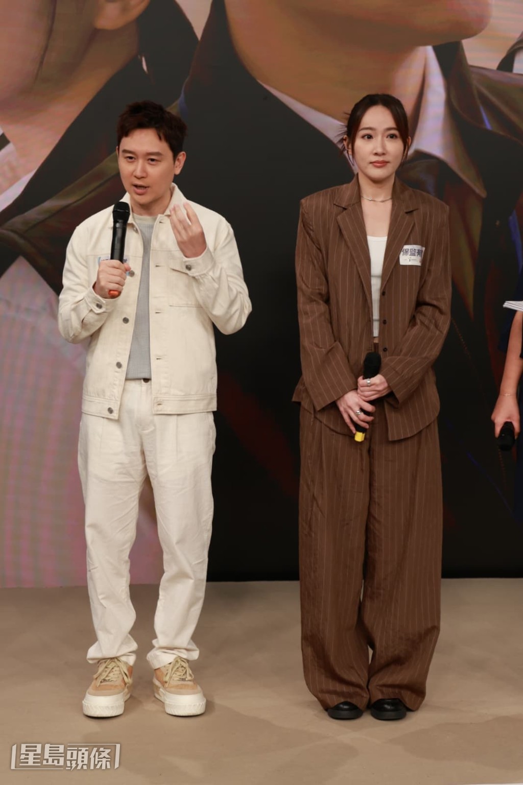 在旁的凌文龍即笑指今日舉行啟播禮也遇上颱風襲港。
