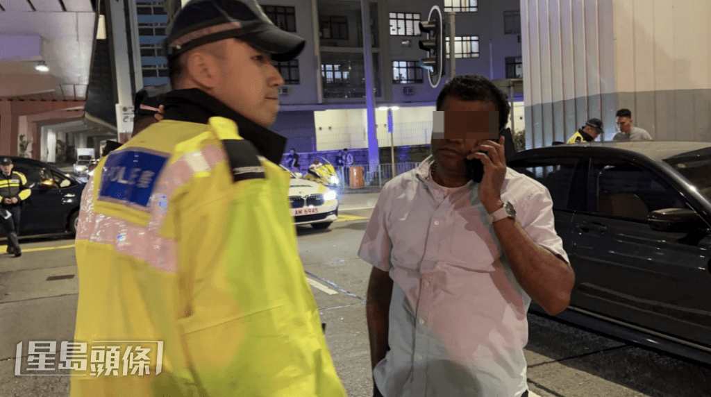銀色七人車南亞裔男司機沒有受傷。蔡楚輝攝 銀色七人車南亞裔男司機沒有受傷。蔡楚輝攝