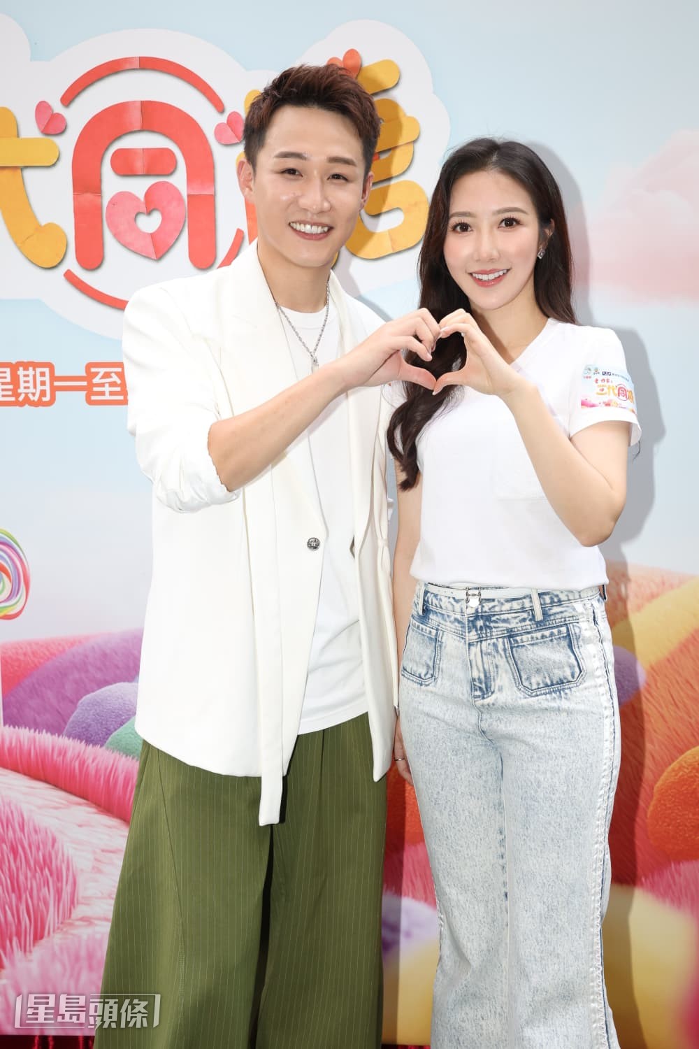 容天佑和何依婷一場四手彈琴的劇情獲讚很浪漫。