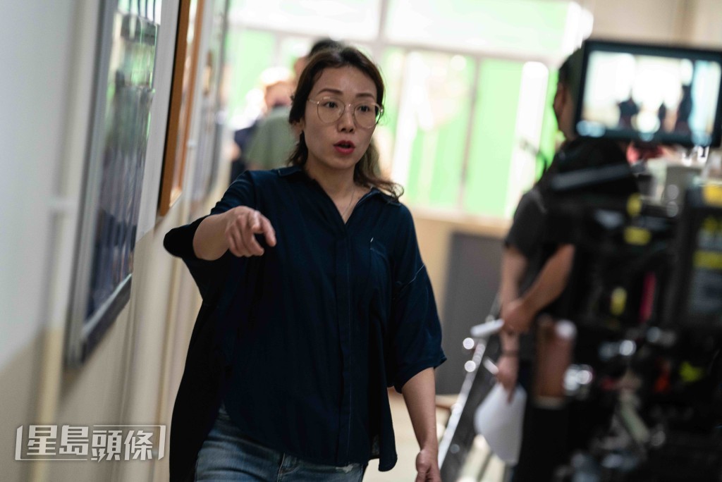 卓韻芝做過演員,所以做導演時會明白演員在拍攝時的心情。 卓韻芝做過演員,所以做導演時會明白演員在拍攝時的心情。
