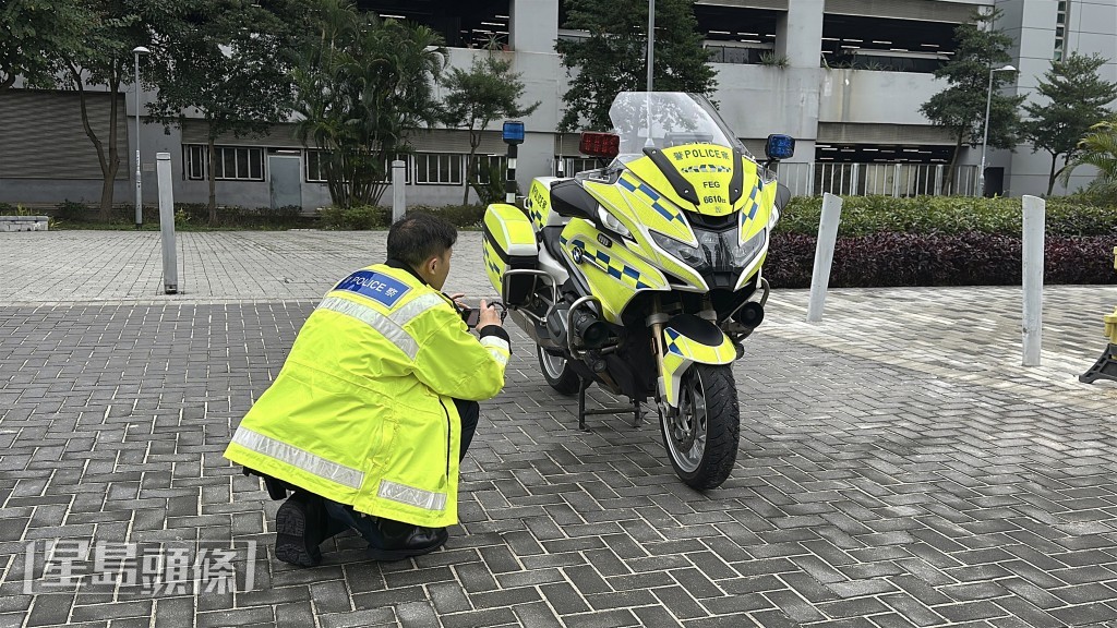 交警在場調查。劉漢權攝