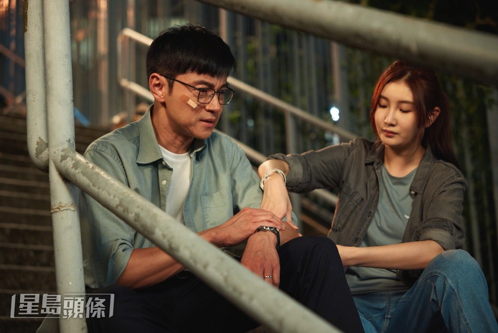 沈殷怡在劇中單方面傾情黃浩然。 沈殷怡在劇中單方面傾情黃浩然。