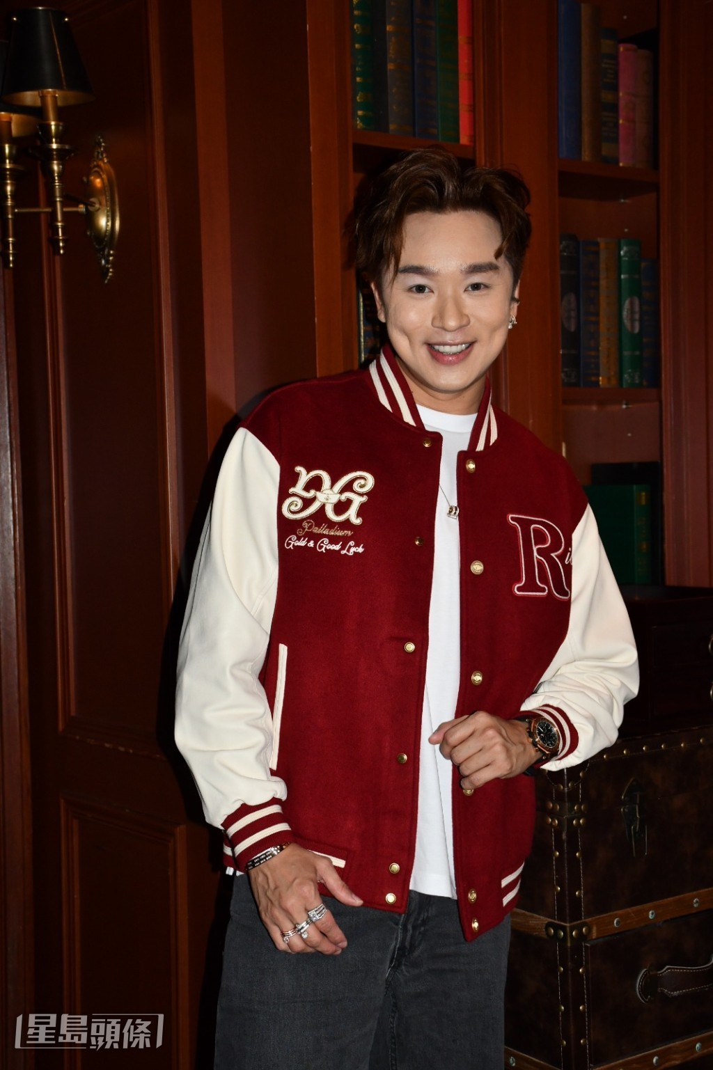 在香港發展對王鄭浚仁最難的問題，可說是完全不熟識香港的市場。