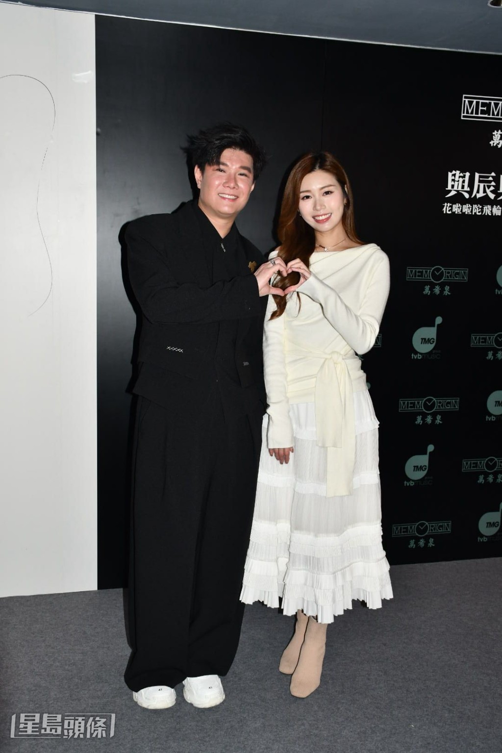 李芷晴於MV中與張與辰飾演情侶。