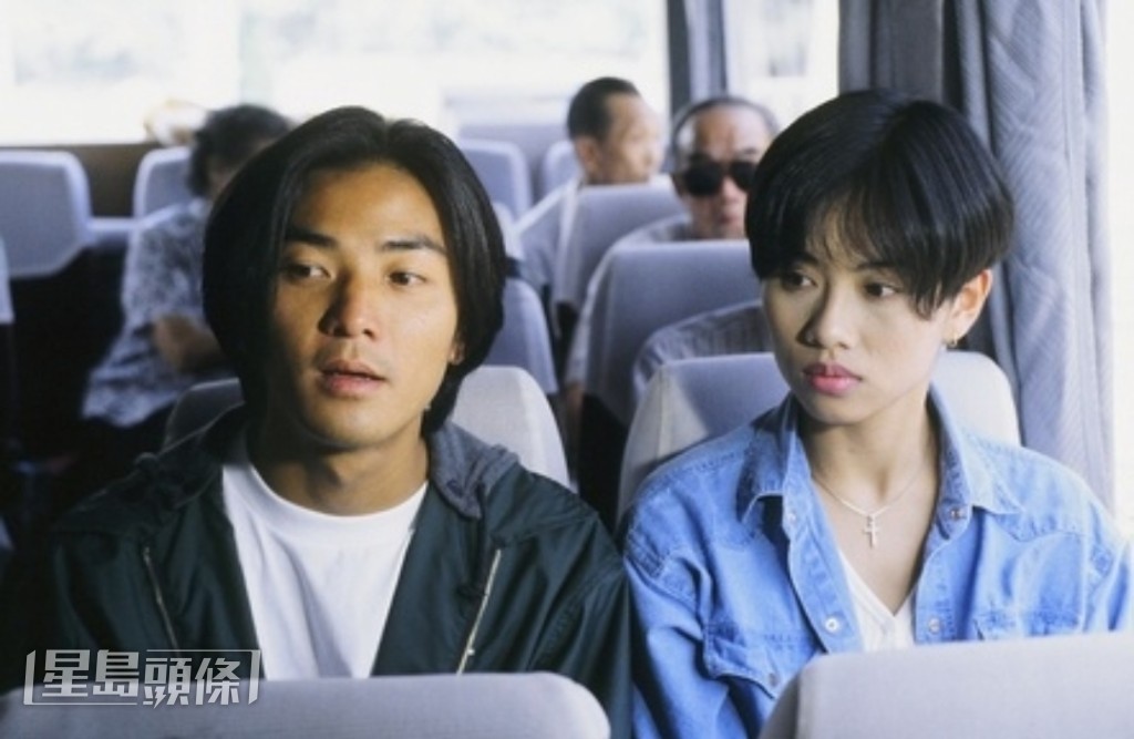 陳松伶跟鄭伊健在TVB合作過不少劇集，當中包括《笑看風雲》