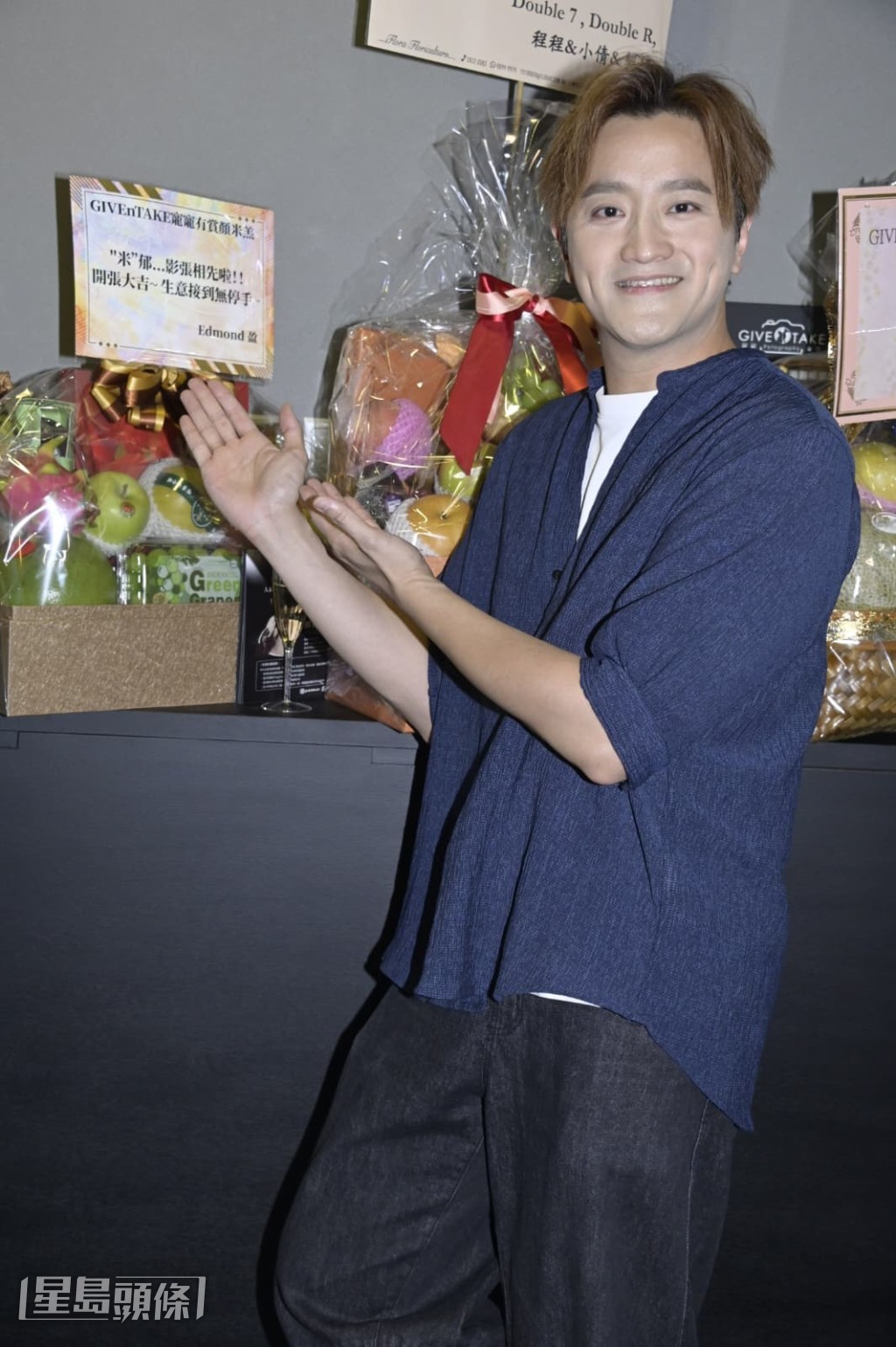 談起近日狗隻傷人事件,許文軒直言希望大家不要棄養,要做負責任嘅主人。 談起近日狗隻傷人事件,許文軒直言希望大家不要棄養,要做負責任嘅主人。