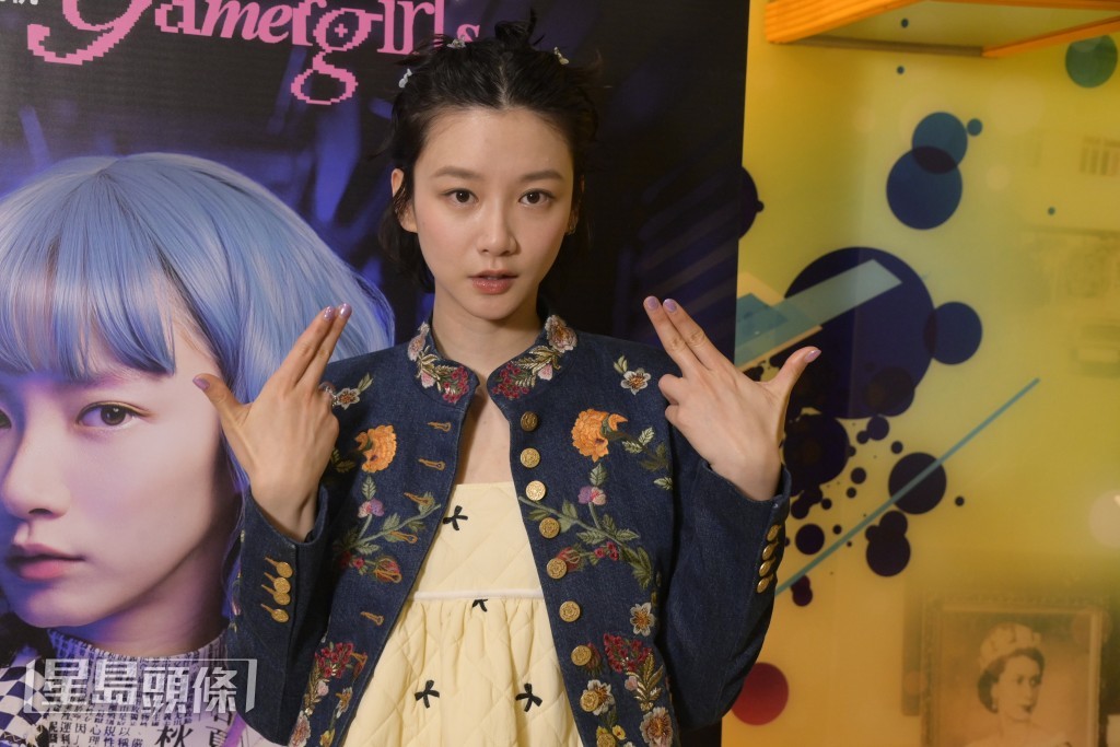 袁澧林大學時期已是兼職模特兒,家人由一開始不支持她入演藝圈,到後來慢慢接受她的工作。 袁澧林大學時期已是兼職模特兒,家人由一開始不支持她入演藝圈,到後來慢慢接受她的工作。