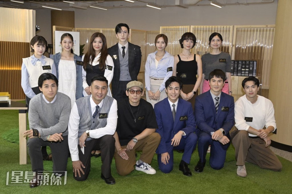 盧瀚霆（Anson Lo）、蘇雅琳（Ivy So）、郭子豪、練美娟、駱振偉等今日（6日）出席港版《金秘書為何那樣》開鏡拜神儀式。