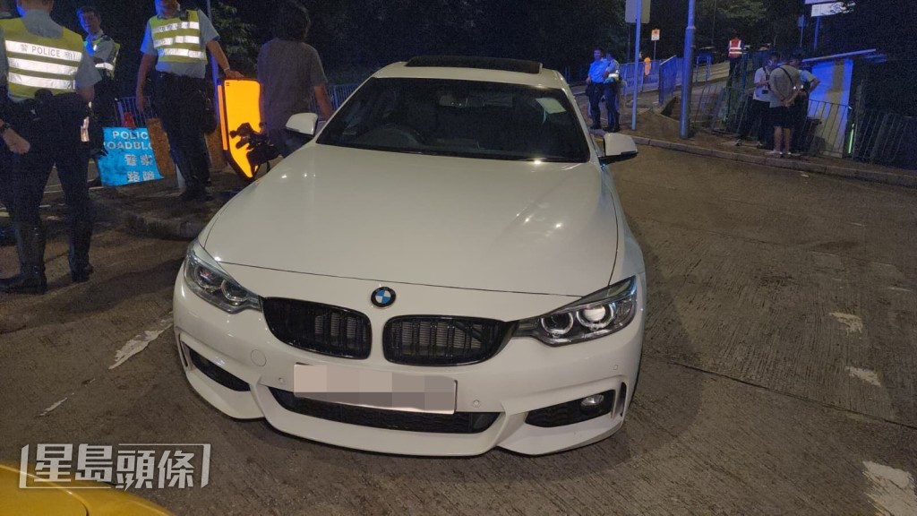 白色寶馬私家車亦涉嫌超速,並未有保持安全行車距離。黎志偉攝 白色寶馬私家車亦涉嫌超速,並未有保持安全行車距離。黎志偉攝