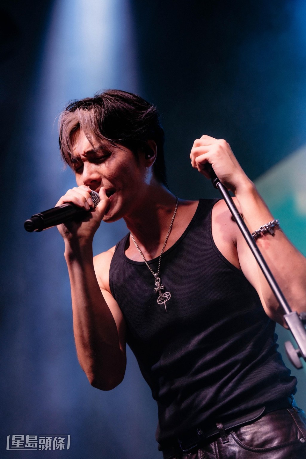 笑言到时要带多件衫：“基本上我系好想做一个好睇嘅Band Show，始终我系Band出身。”