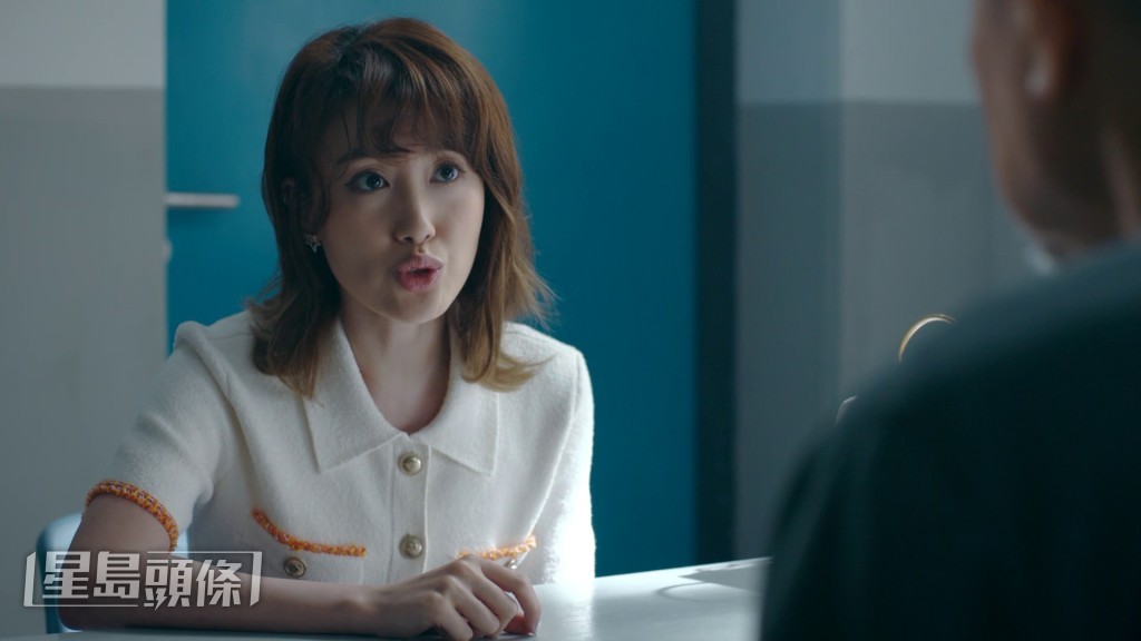 蒋家旻跟李成昌这场狱中对手戏,获网民大赞。 蒋家旻跟李成昌这场狱中对手戏,获网民大赞。